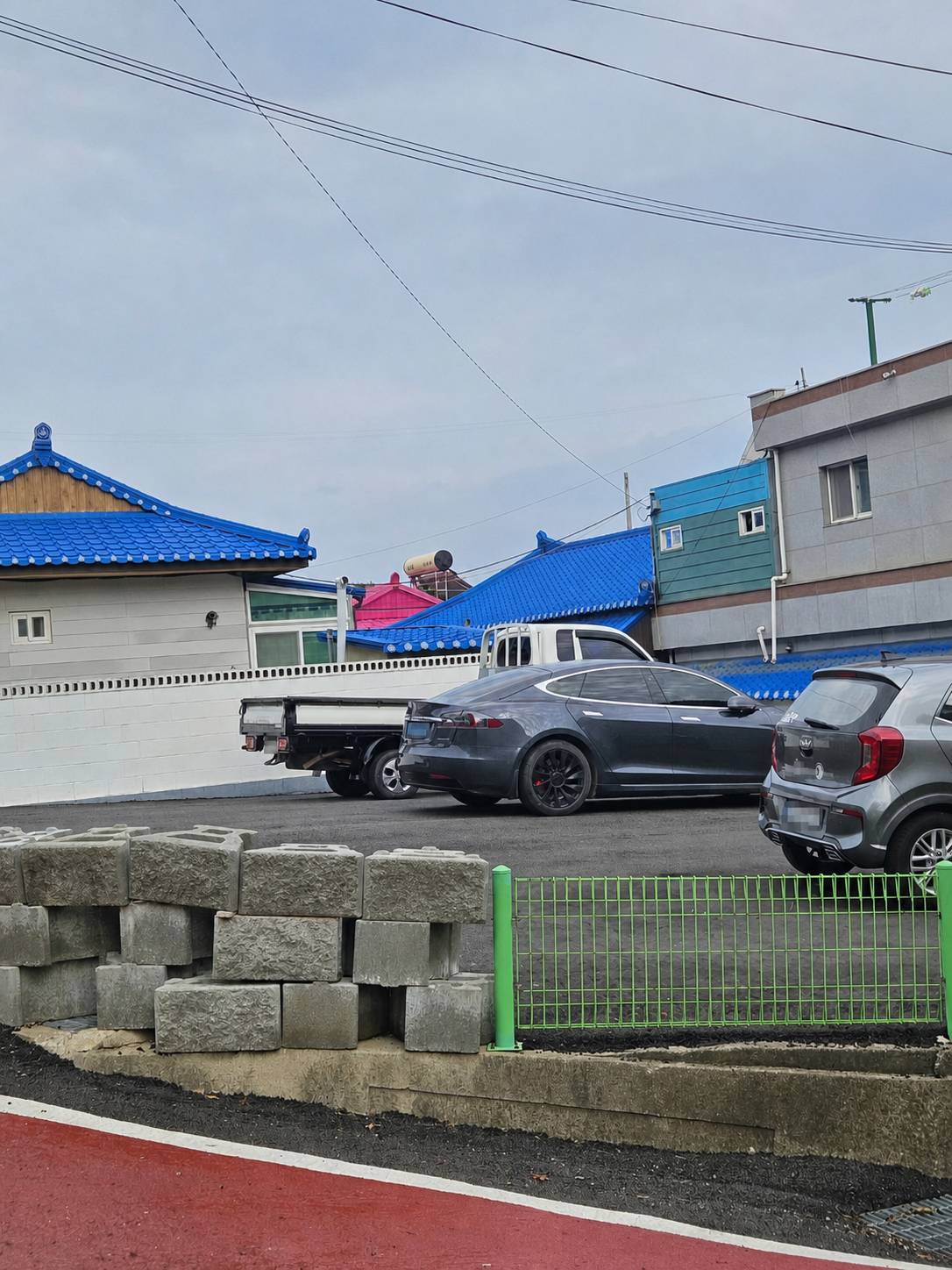 신도장슈퍼 뒤편 구봉산 주차 공간